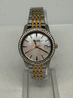 Pulsar PH7235 Women’s Two Tone Stainless Steel Watch Mother of Pearl Quartz